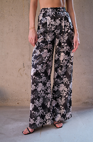 Брюки бежевые цветы