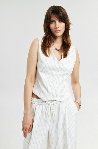 Жилетка в полоску