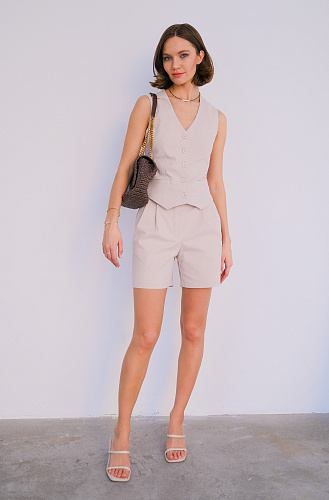 Шорты бежевые